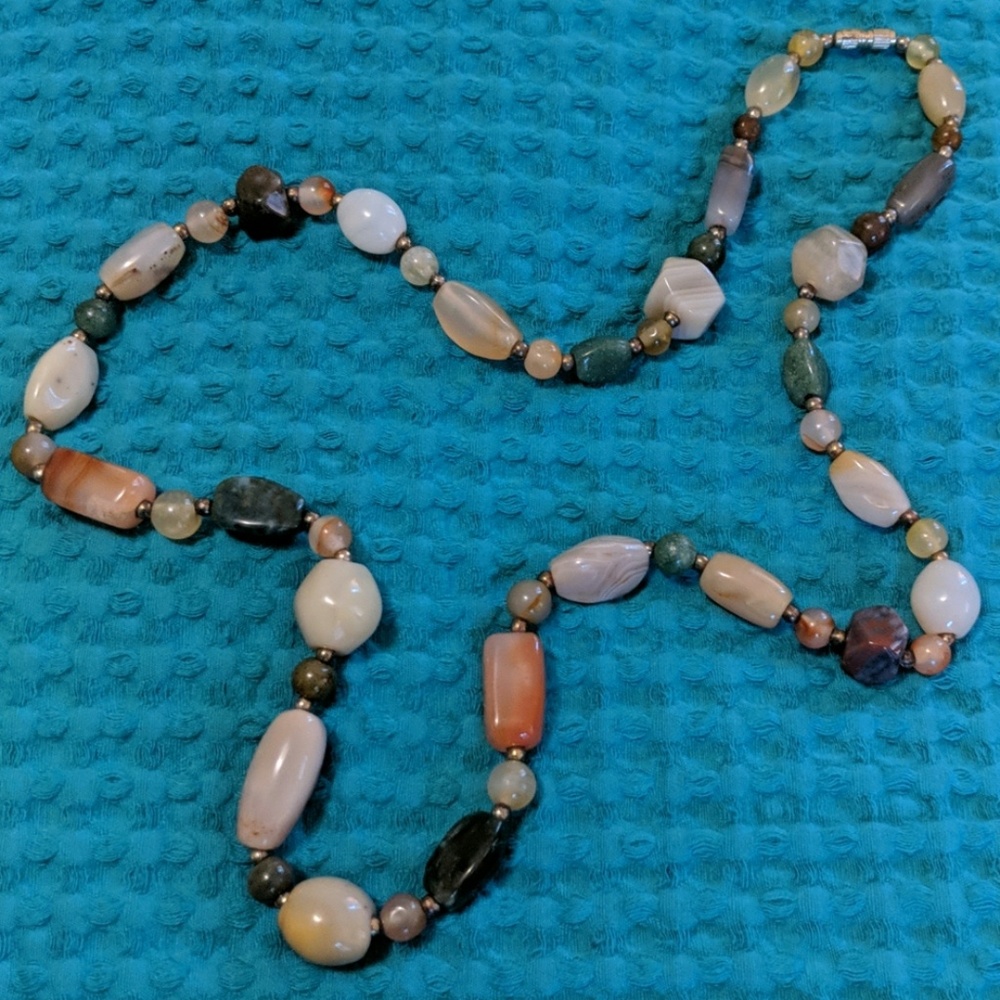 Boho Polished Agate Necklace 1970s
